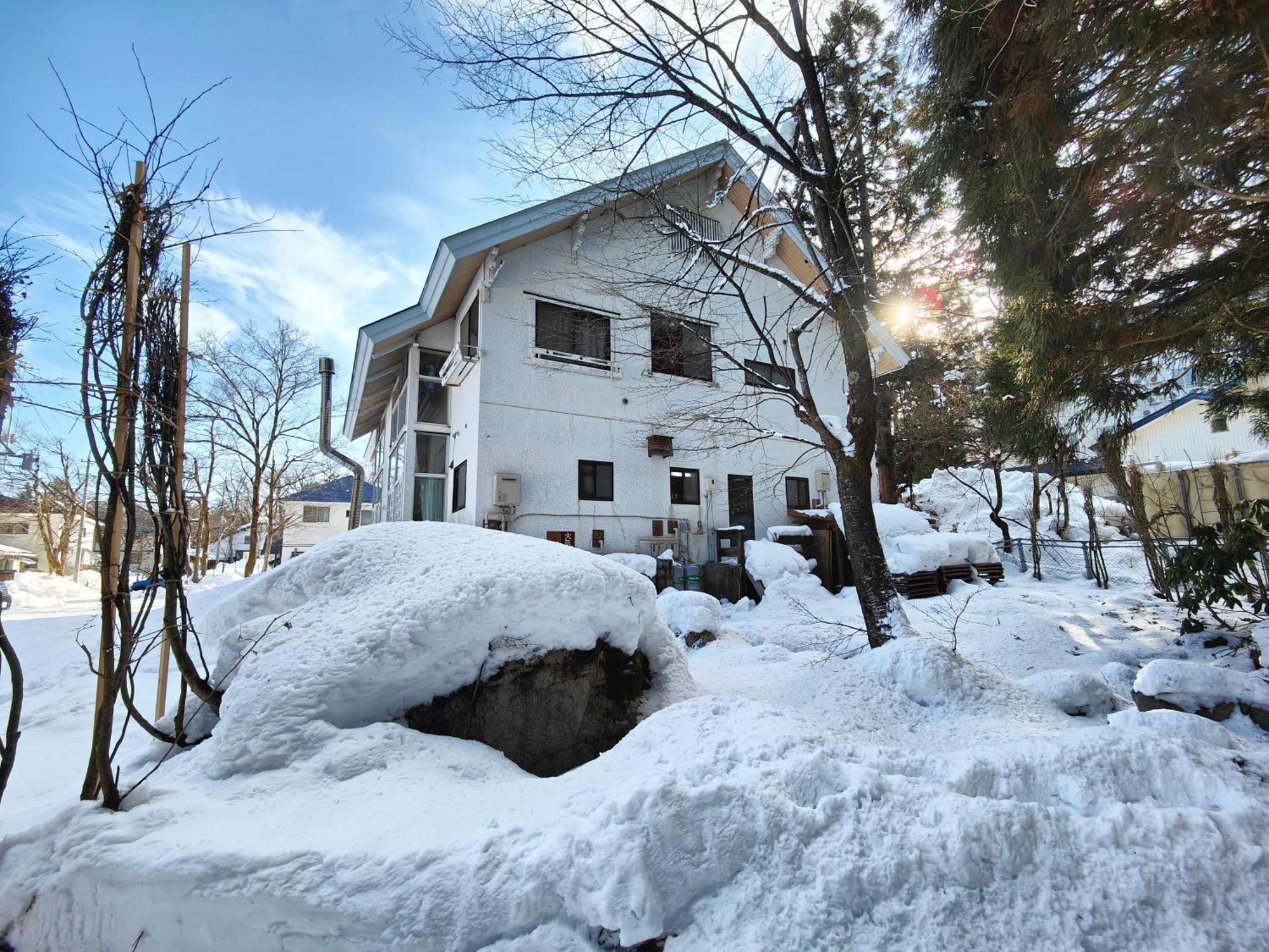 Hotel Foxtrot Hakuba Kültér fotó
